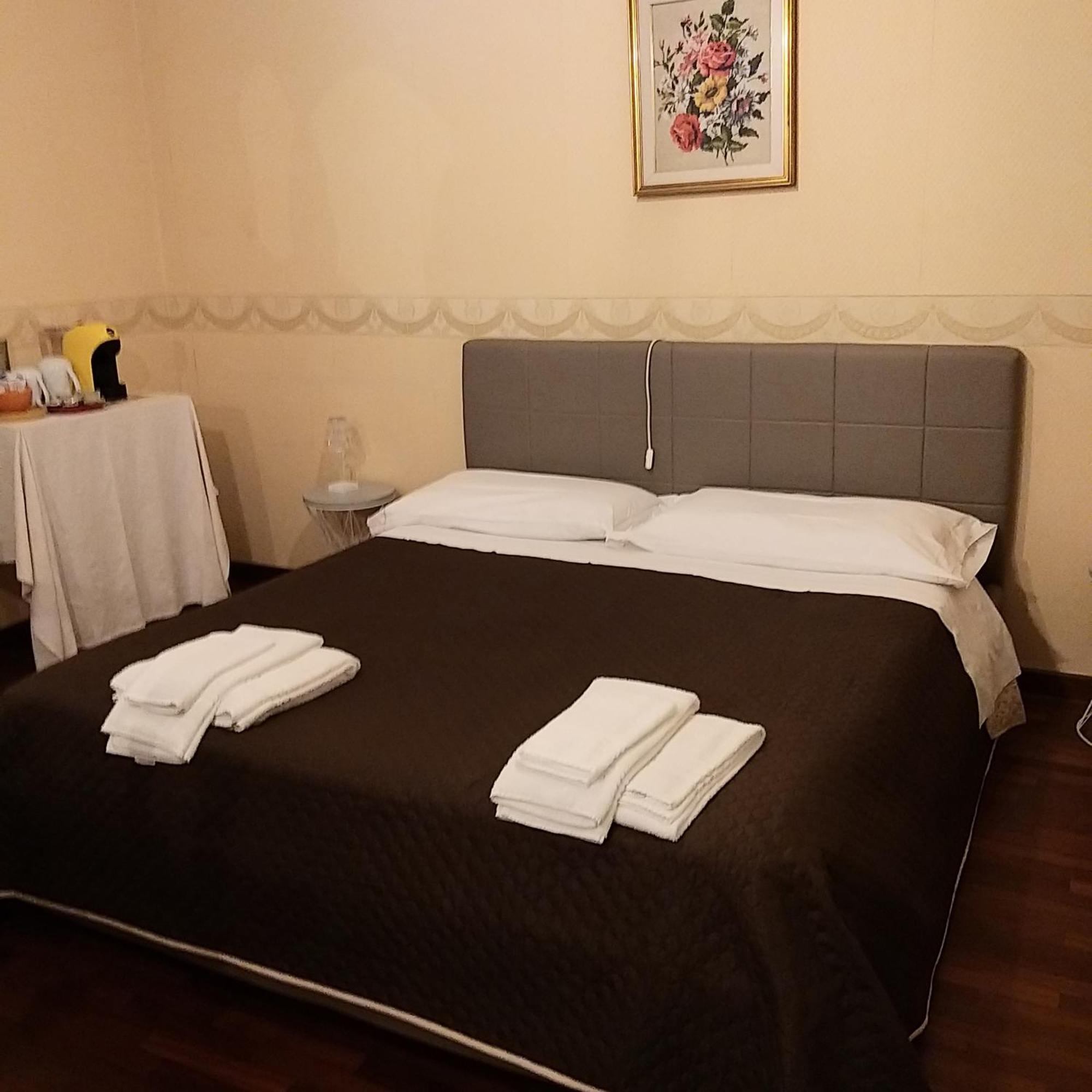 Bed&Breakfast Gli Oleandri Stresa Esterno foto